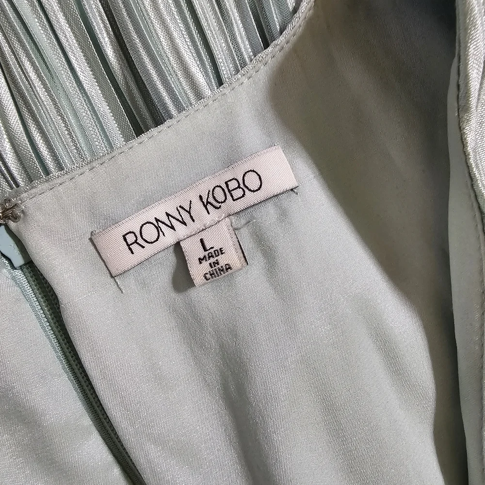 Ronny Kobo Selita Dress Size Large - Picture 9 of 11